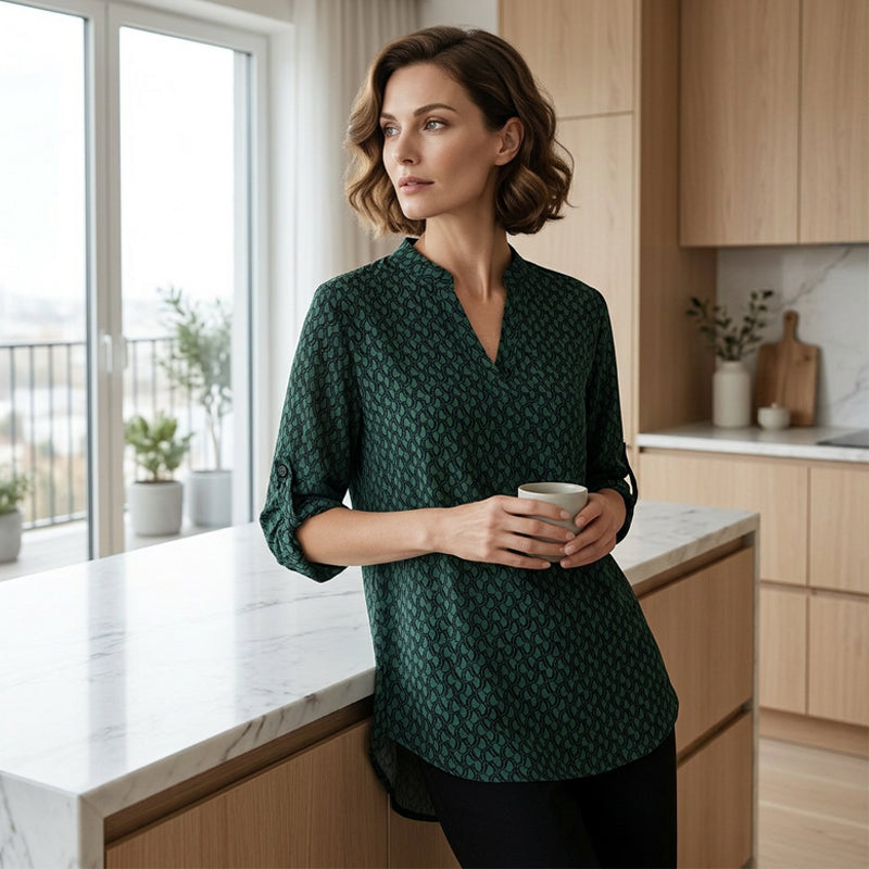 🌞NEU: Sommerkollektion mit bis zu 50% Rabatt 🛍️Damen Bluse mit geometrischem Print & V-Ausschnitt – lockere Passform, leicht & vielseitig