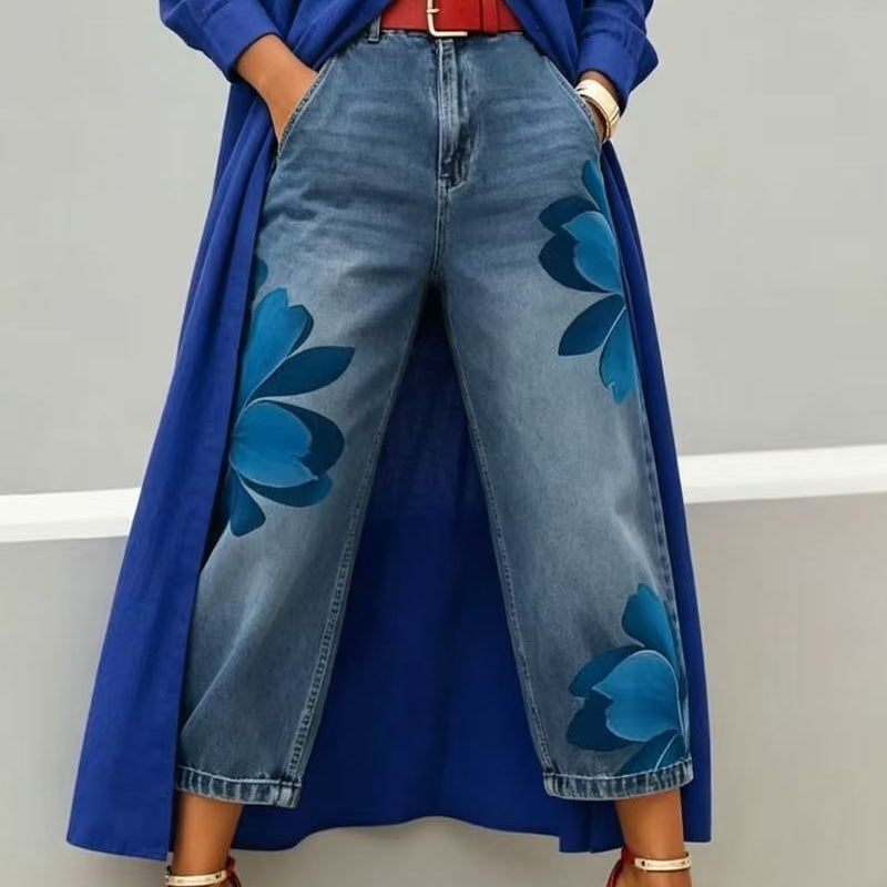 👖50% RABATT!🤍Damen Weite Jeans mit Künstlerischer Blumenapplikation
