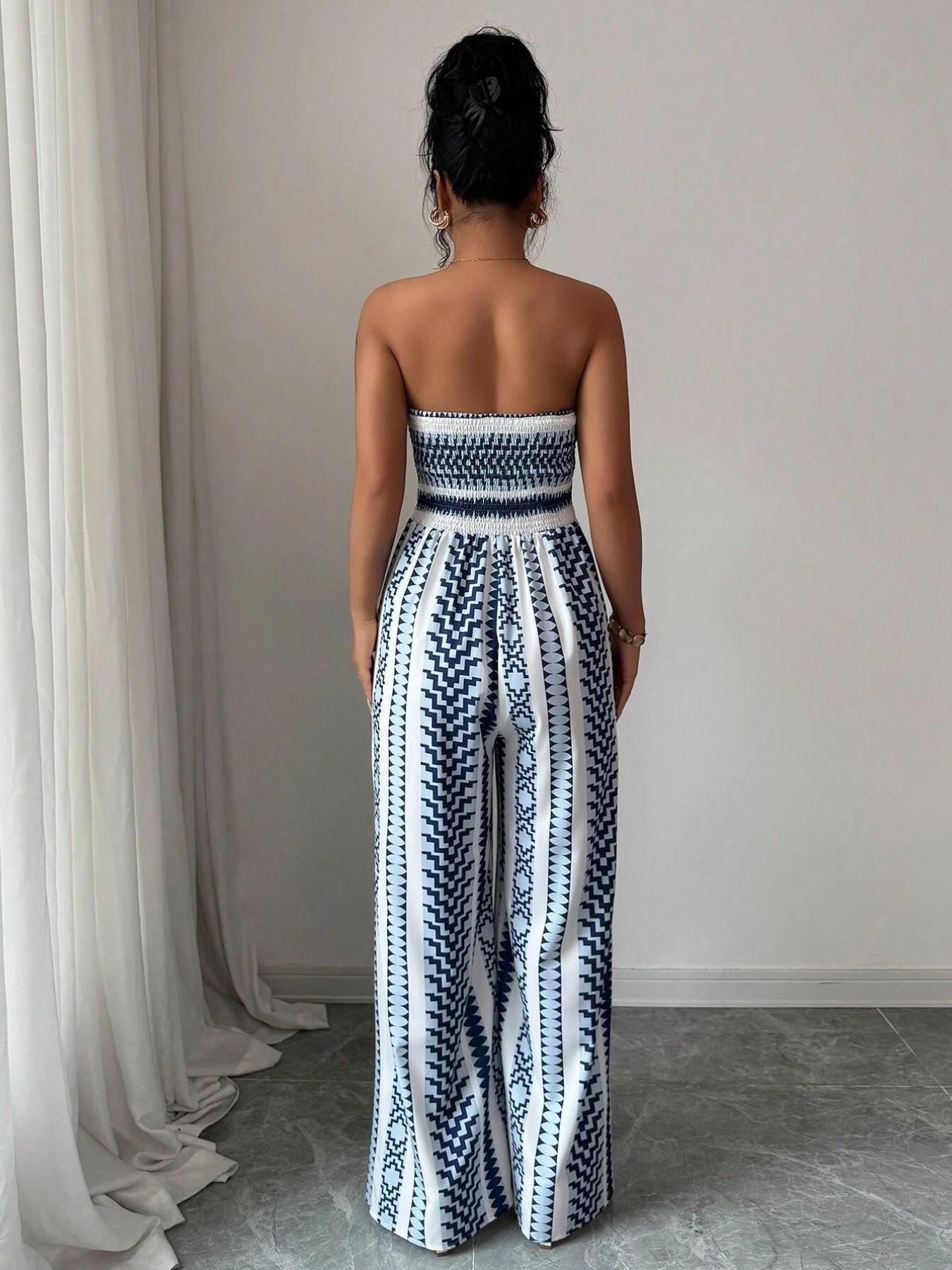 🎁Neu eingetroffen – 50 % Rabatt💥 Geometrischer Jumpsuit mit Neckholder-Ausschnitt und Seitenschlitz – Einzigartiger Print, elegante Passform, vielseitiger Stil ✨