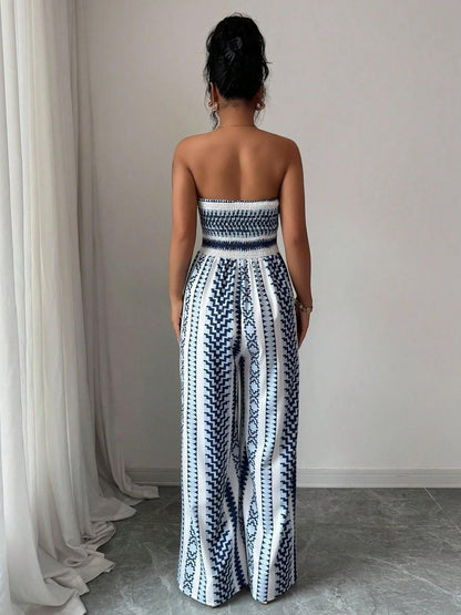 🎁Neu eingetroffen – 50 % Rabatt💥 Geometrischer Jumpsuit mit Neckholder-Ausschnitt und Seitenschlitz – Einzigartiger Print, elegante Passform, vielseitiger Stil ✨